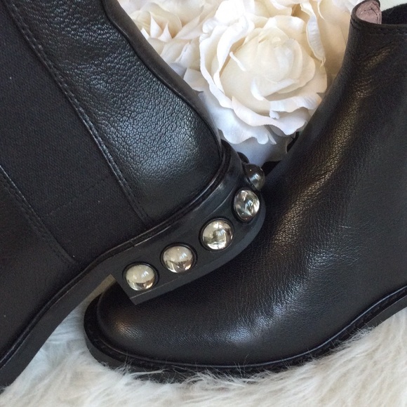 🆕Louise et Cie Venda Crystal Studded Chelsea Boots - Picture 6 of 11